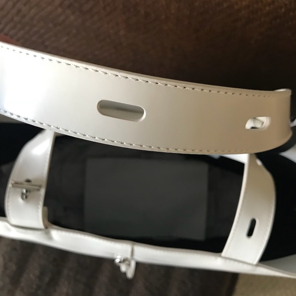 Kara patent leather tote - Picture 6 of 13